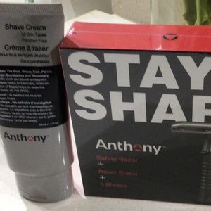 Men’s classic razor & stand free shaving cream